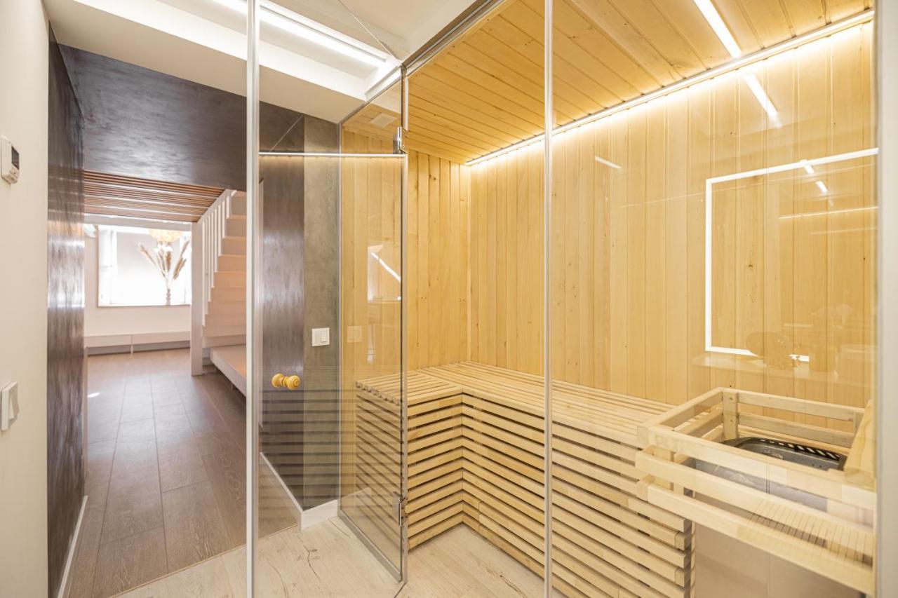 White Fox - Sauna - Львов Экстерьер фото